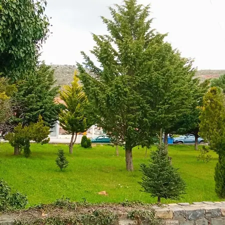 Lassithi Plateau Traditional * Agios Georgios (Lasithi)